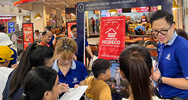 Tưng bừng cùng chương trình “Check-in Ngay nhận quà liền tay”