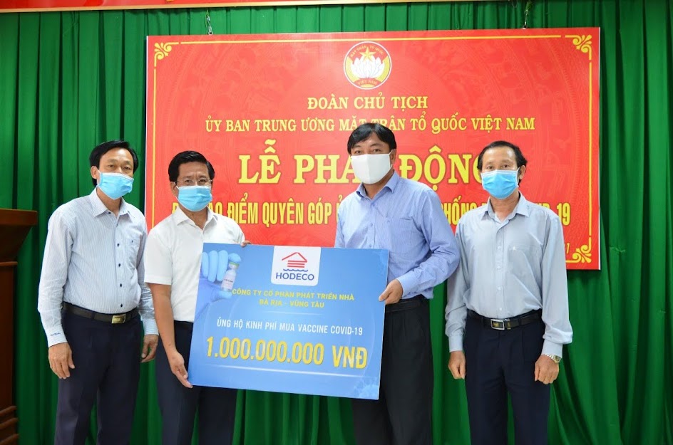 HODECO CONTRIBUTES 1 BILLION VND TO COVID-19 VACCINE FUND